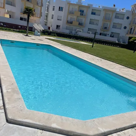 Pandora House 公寓 *