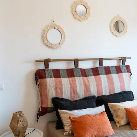 Pandora House * 纳扎雷