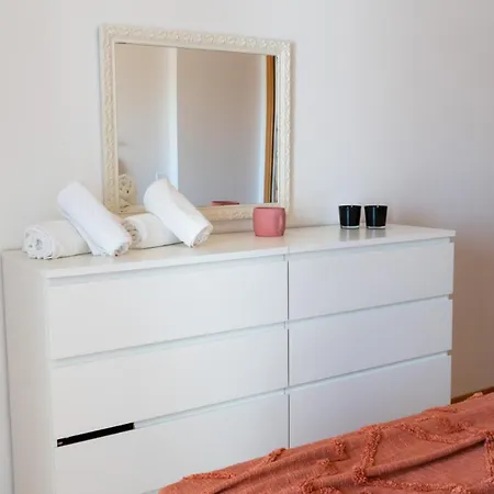 Pandora House 公寓 *