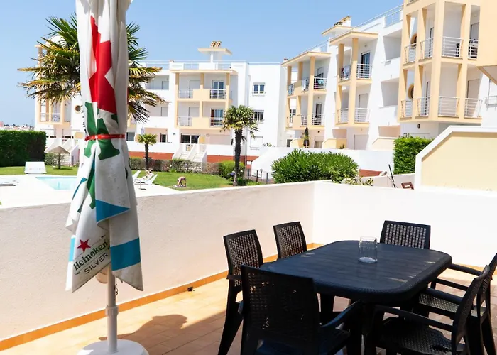 Pandora House Nazaré